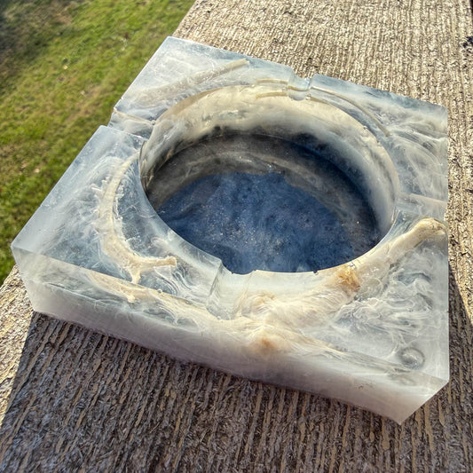 Black & White Ash Tray